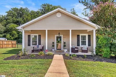 207 Woodside Circle, Simpsonville, SC 29681 - Photo 1