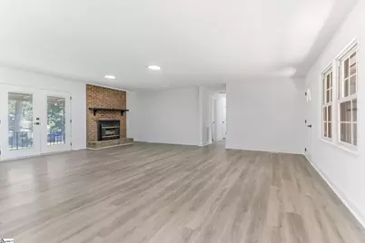 402 Woodley Road, Spartanburg, SC 29306 - Photo 11