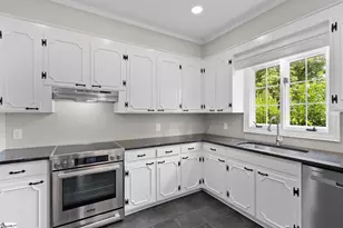 307 S Broad St, Clinton, SC 29325 - Photo 9