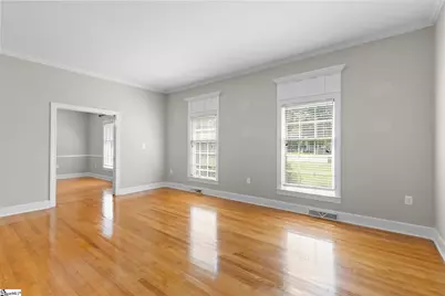 307 S Broad Street, Clinton, SC 29325 - Photo 5