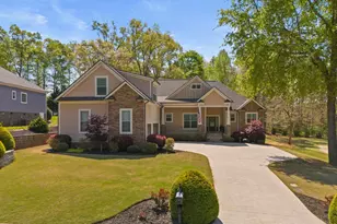 25 Firelight Ln, Easley, SC 29642 - Photo 3