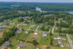 258 Gibbs Rd, Wellford, SC 29385 - Photo 37