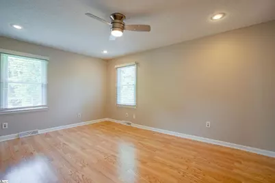 400 Fairmont Drive, Greenville, SC 29605 - Photo 15