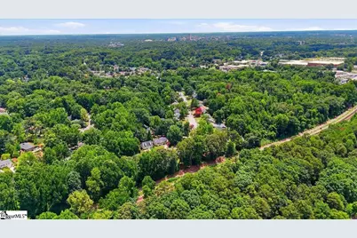 1024 Summit Drive, Greenville, SC 29609 - Photo 25