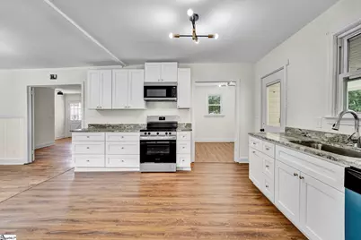 207 Elm Street, Clinton, SC 29325 - Photo 7