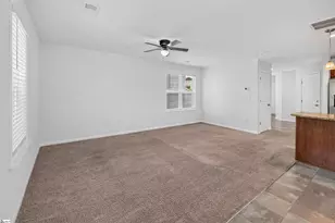 648 Millsgate Cir, Boiling Springs, SC 29316 - Photo 9