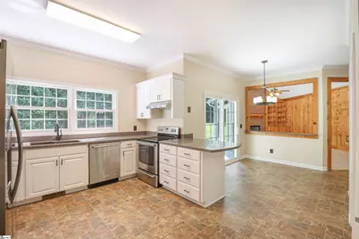 202 Holly Drive, Easley, SC 29640 - Photo 15