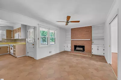 402 Springwood Drive, Spartanburg, SC 29302 - Photo 5