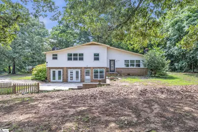 1201 Lakeview Circle, Greer, SC 29651 - Photo 1