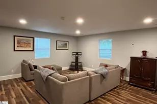 702 E Lee Rd, Taylors, SC 29687 - Photo 5
