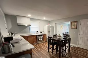 702 E Lee Rd, Taylors, SC 29687 - Photo 13