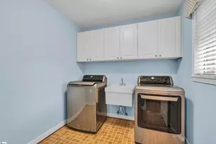 221 Briar Creek Dr, Greer, SC 29650 - Photo 15