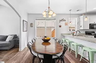 323 Barnhill Ct, Greenville, SC 29617 - Photo 9