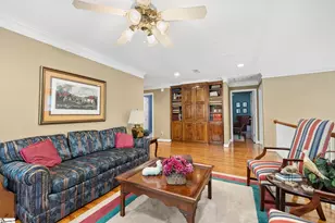 220 Baucom Park Dr, Greer, SC 29650 - Photo 35