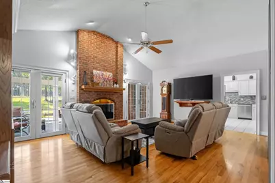 223 Swing About, Greenwood, SC 29649 - Photo 5