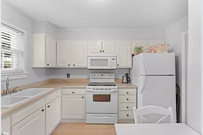 812 Reid School Road #Unit 7, Taylors, SC 29687 - Photo 3
