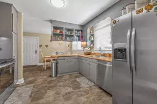 518 Crane Ave, Greenville, SC 29617 - Photo 11