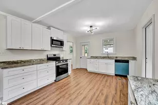 207 Elm St, Clinton, SC 29325 - Photo 7