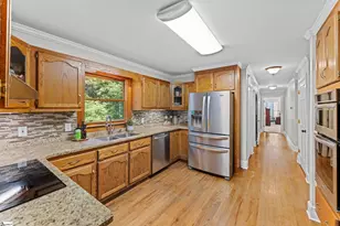 205 Colony Rd, Taylors, SC 29687 - Photo 13
