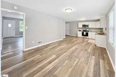 141 Russell Street, Spartanburg, SC 29307 - Photo 7