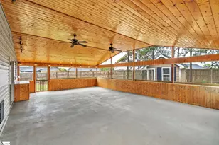 524 Marathon Ct, Boiling Springs, SC 29316 - Photo 11