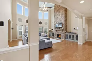 230 Tuxedo Ln, Greer, SC 29651 - Photo 5