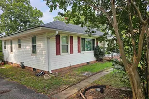 7427 Gravely Ct, Spartanburg, SC 29303 - Photo 3