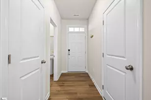 15 Loebner Ln, Simpsonville, SC 29680 - Photo 3