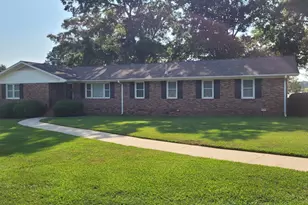 105 Blakely Ave, Laurens, SC 29360 - Photo 1