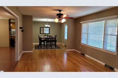 105 Blakely Avenue, Laurens, SC 29360 - Photo 3