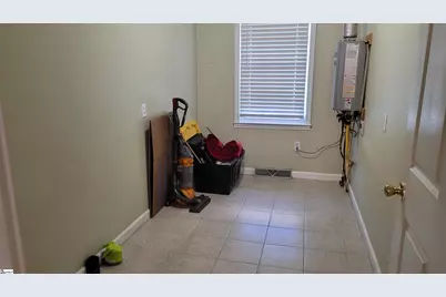 105 Blakely Avenue, Laurens, SC 29360 - Photo 13