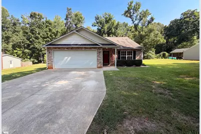 102 Hayworth Avenue, Clinton, SC 29325 - Photo 1