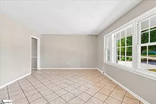 107 Windsor St, Simpsonville, SC 29681 - Photo 7