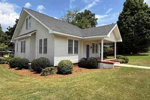 210 W Maple St, Clinton, SC 29325 - Photo 1