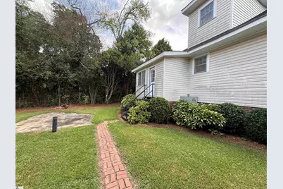 210 W Maple Street, Clinton, SC 29325 - Photo 29