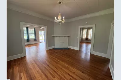 210 W Maple Street, Clinton, SC 29325 - Photo 9