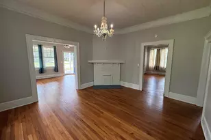210 W Maple St, Clinton, SC 29325 - Photo 9