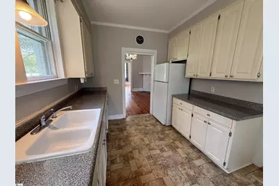 210 W Maple Street, Clinton, SC 29325 - Photo 15