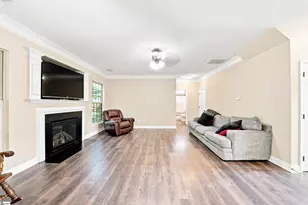 186 Chandler Crest Ct, Greer, SC 29651 - Photo 7