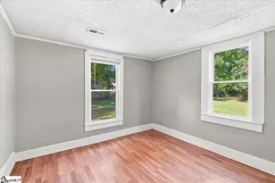 322 W Wilburn Ave, Greenville, SC 29611 - Photo 17