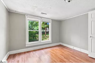 322 W Wilburn Avenue, Greenville, SC 29611 - Photo 13