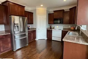 312 Engelmann Ln, Simpsonville, SC 29680 - Photo 5