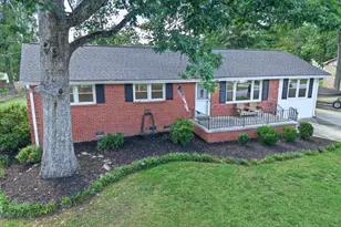200 Creighton Dr, Taylors, SC 29687 - Photo 5