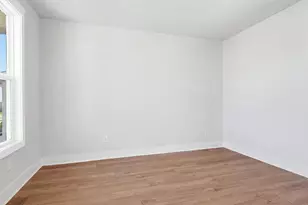 241 Summerall Ln, Seneca, SC 29678 - Photo 5