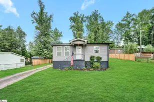215 Gail St, Easley, SC 29642 - Photo 3