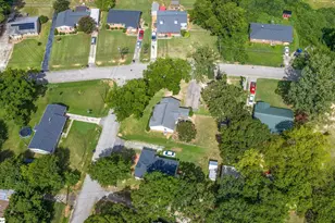 109 Hilldale Ave, Laurens, SC 29360 - Photo 35