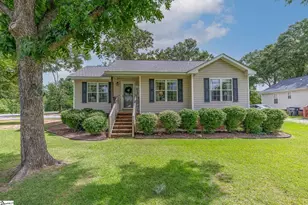 109 Hilldale Ave, Laurens, SC 29360 - Photo 1