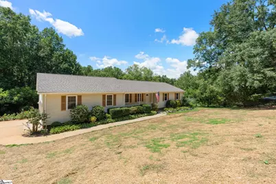 320 Bates View Drive, Travelers Rest, SC 29690 - Photo 3