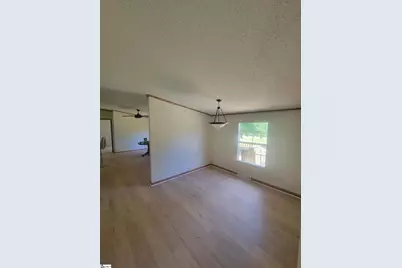 22 Lakeview Road, Fountain Inn, SC 29644 - Photo 9