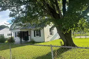 405 Elizabeth St, Clinton, SC 29325 - Photo 1
